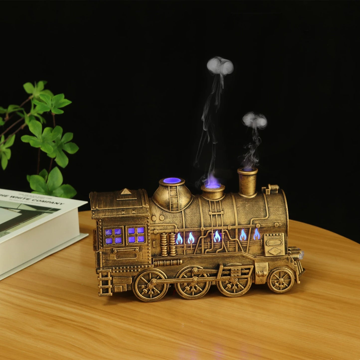 Essential Oil Diffuser, 300ml Train Diffuser, Aromatherapy Diffuser Cool Mist Train Humidifier with Remote Control 2 Light 2 Mist Mode Auto Shut-Off for Home Office Hotel Baby Nursery